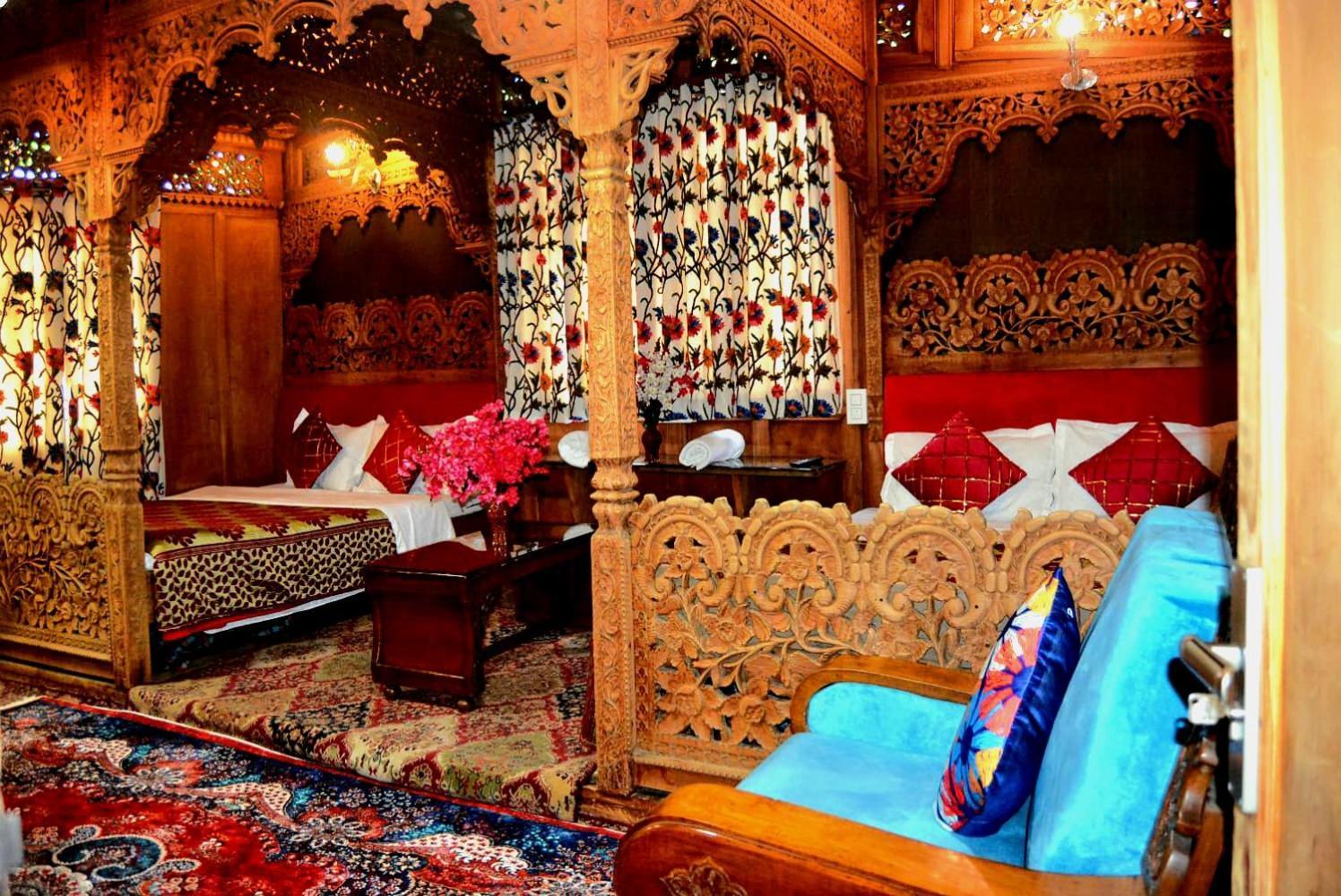 Heritage Amina Group Of Houseboats Srīnagar Exterior foto